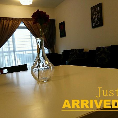 Homestay D 11 Putrajaya Netflix Wifi Exterior photo