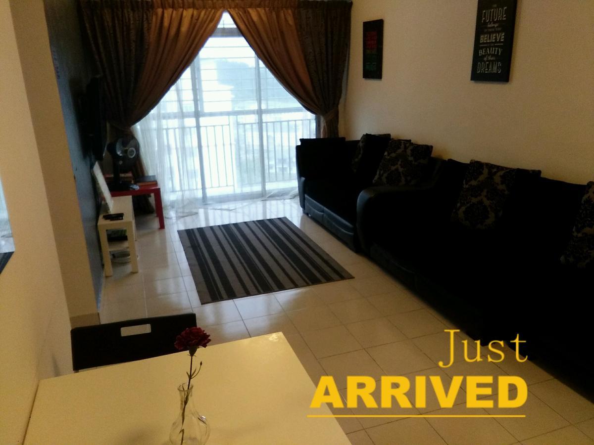 Homestay D 11 Putrajaya Netflix Wifi Exterior photo